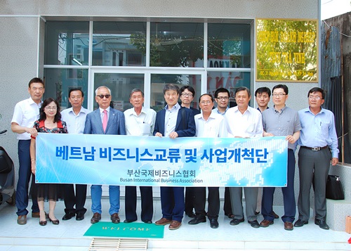 Làm việc với đoàn Hiệp hội doanh nghiệp Busan – Hàn Quốc
